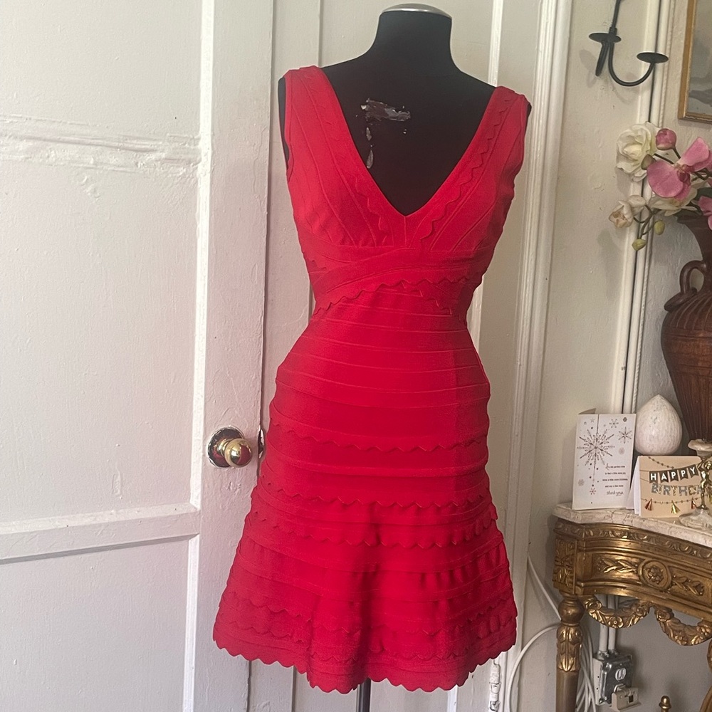 “Sold!!!Alberto Makali” Red Sexy Elegant Dress